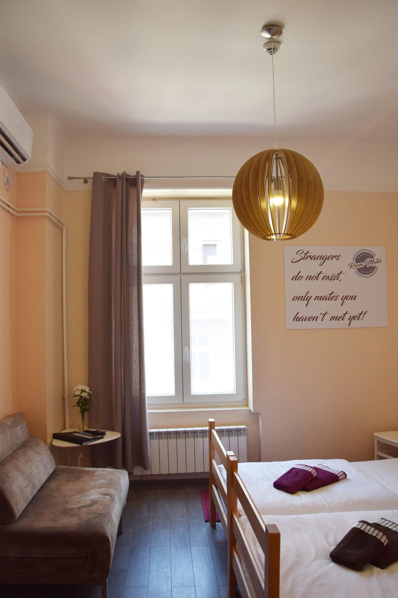 Roommates Hostel Белград Экстерьер фото