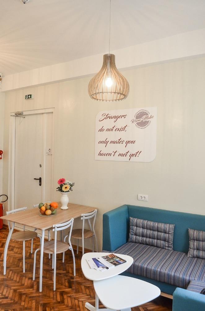 Roommates Hostel Белград Экстерьер фото