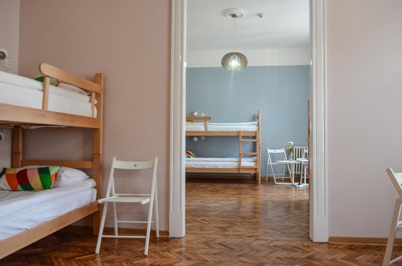 Roommates Hostel Белград Экстерьер фото