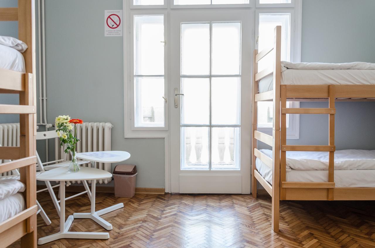 Roommates Hostel Белград Экстерьер фото
